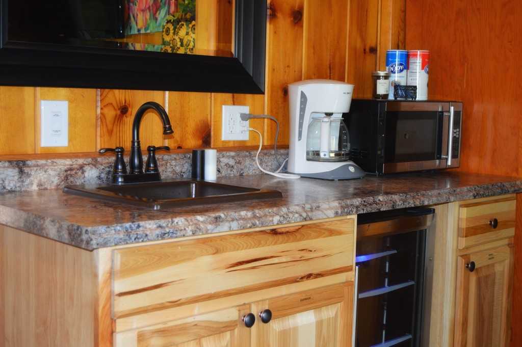 Double Queen Kitchenette